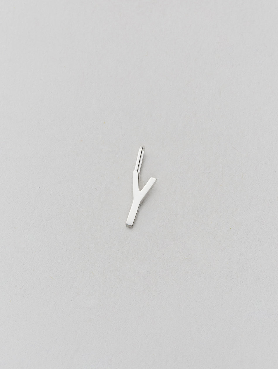 Stříbrný přívěsek Písmeno A-Z - 10 mm DESIGN LETTERS - Lavly