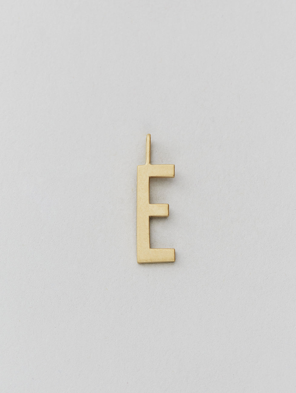Zlatý přívěsek Písmeno A-Z - 16 mm DESIGN LETTERS - Lavly