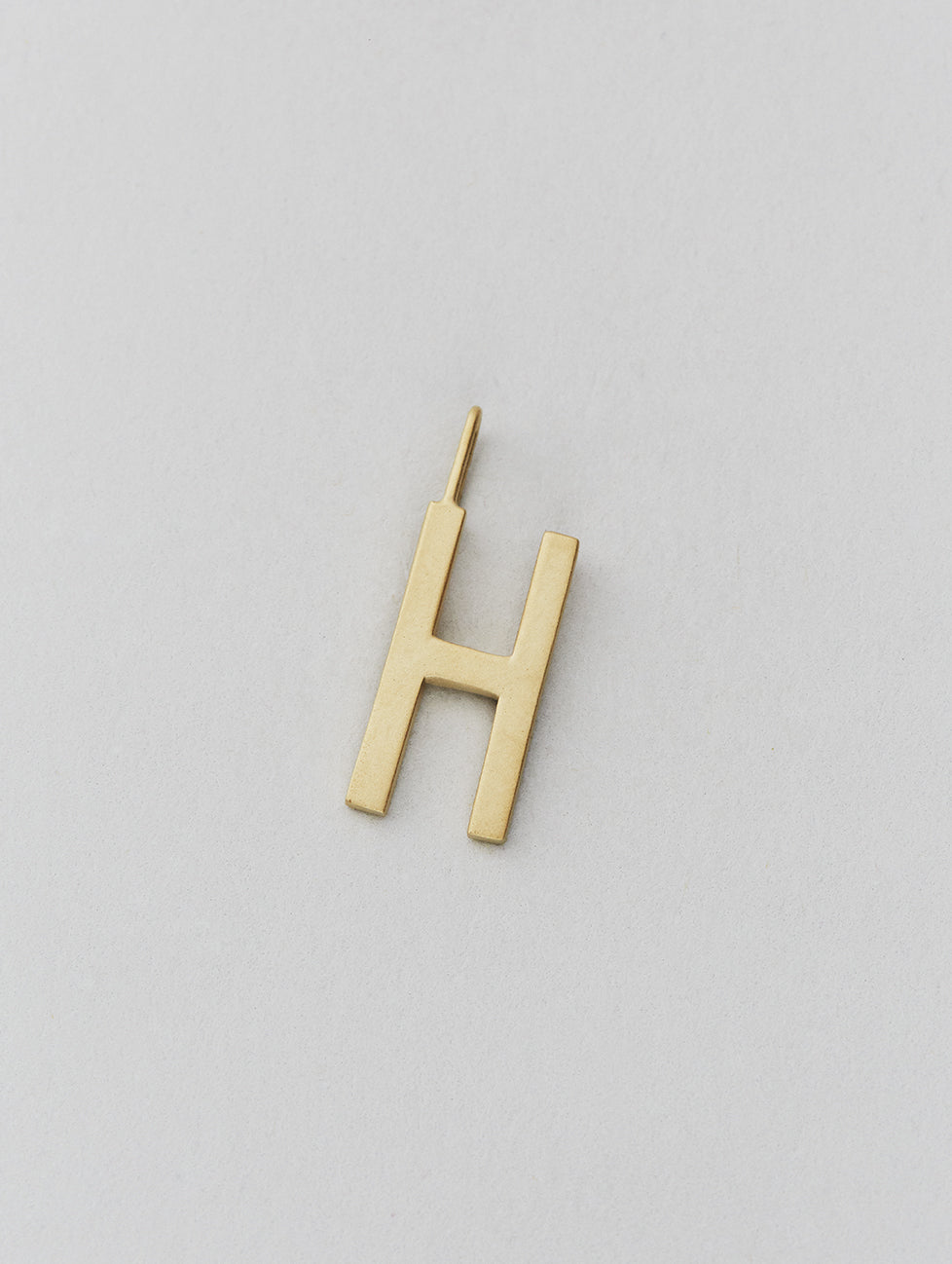 Zlatý přívěsek Písmeno A-Z - 16 mm DESIGN LETTERS - Lavly