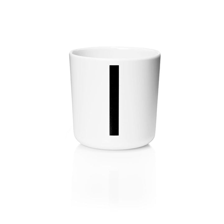 Dětský personalizovaný kelímek s písmenem DESIGN LETTERS