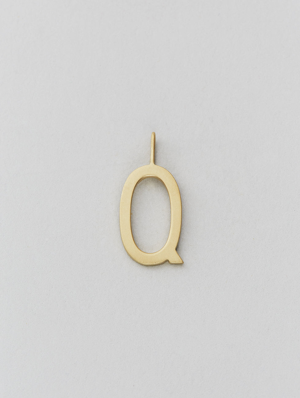 Zlatý přívěsek Písmeno A-Z - 16 mm DESIGN LETTERS - Lavly