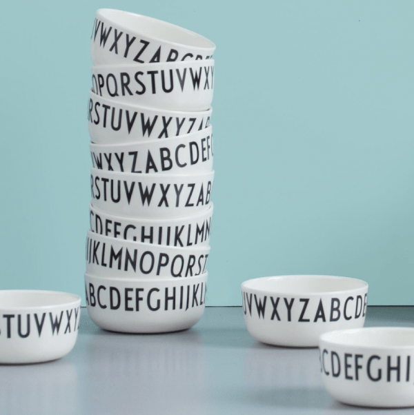 Dětská miska Abeceda DESIGN LETTERS | Stylové doplňky pro děti a ženy | Lavly.cz