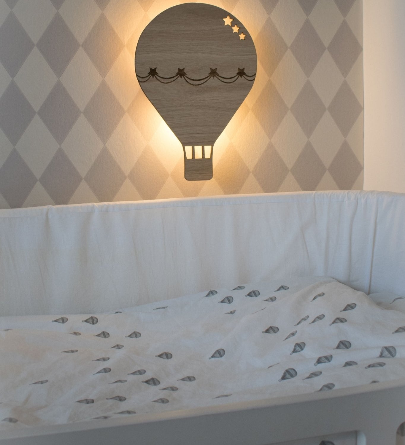 Dotyková nástěnná lampa MASELIVING Balón dub | Stylové doplňky pro děti a ženy | Lavly.cz