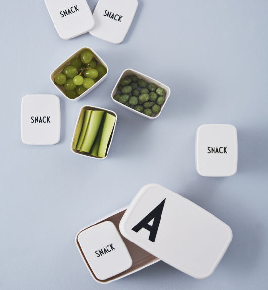 Malý dětský svačinový box DESIGN LETTERS - Lavly