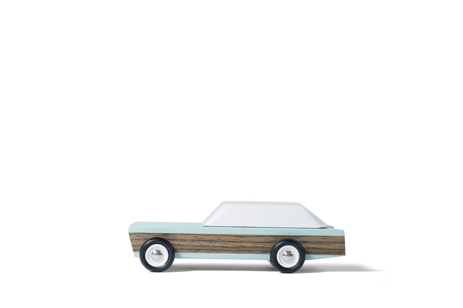 Dřevěné auto CANDYLAB Junior Line Mini Woodie | Stylové doplňky pro děti a ženy | Lavly.cz