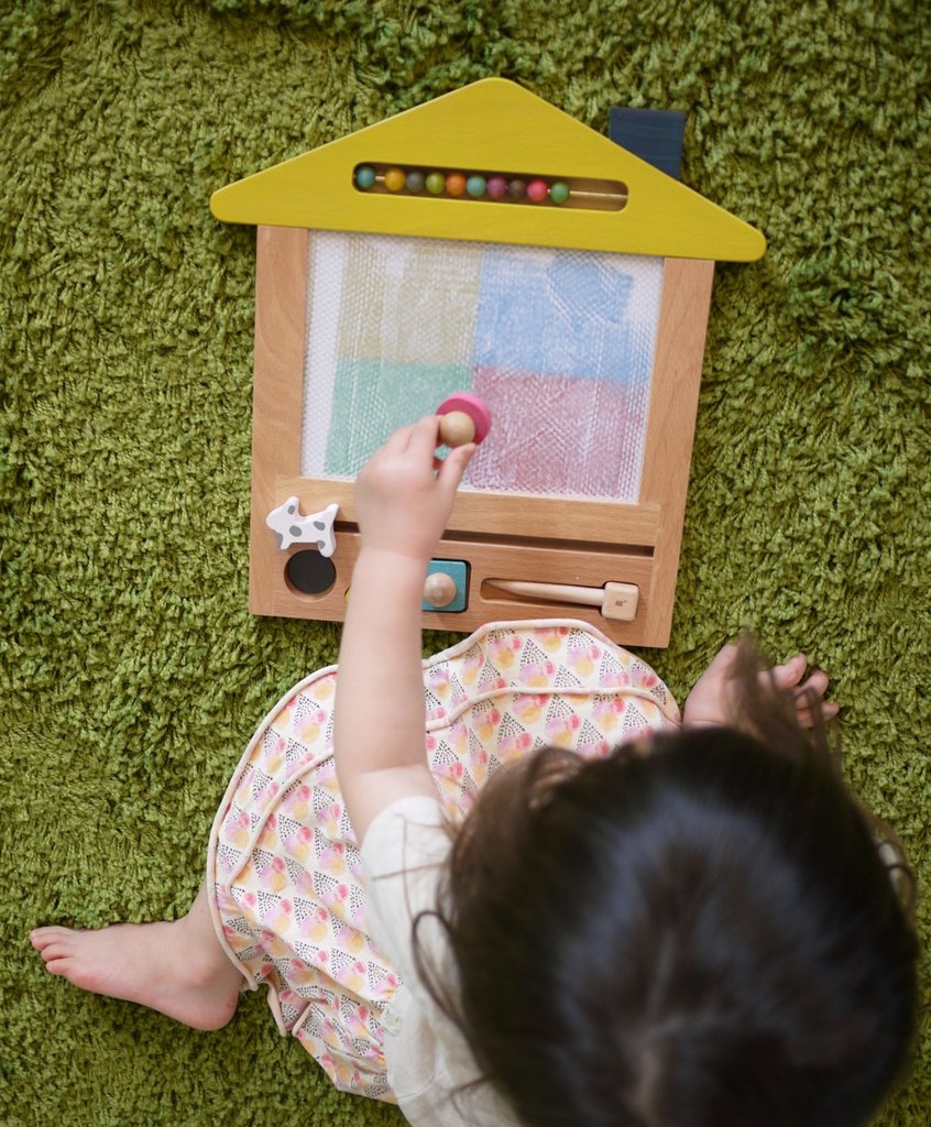 Magnetická kreslicí tabulka Oekaki - Domeček s pejskem - Lavly