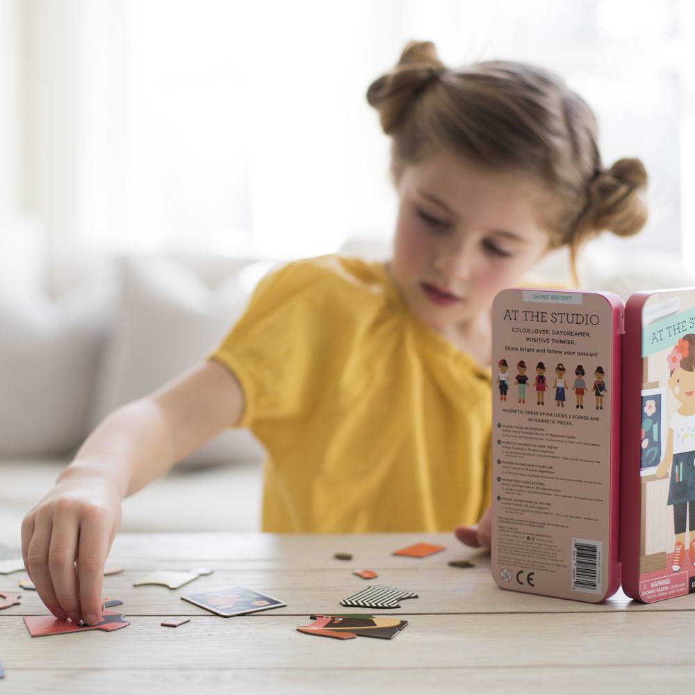 Magnetické puzzle - cestovní set PETIT COLLAGE V ateliéru | Stylové doplňky pro děti a ženy | Lavly.cz