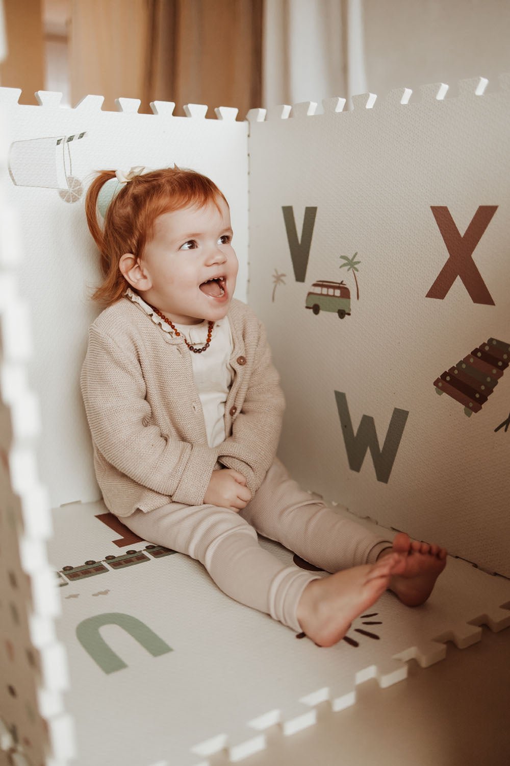 Oboustranná puzzle podložka PLAY&GO Abeceda / Terazzo | Stylové doplňky pro děti a ženy | Lavly.cz