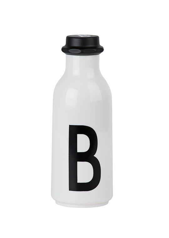 Personalizovaná láhev DESIGN LETTERS | Stylové doplňky pro děti a ženy | Lavly.cz