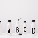 Personalizovaná láhev DESIGN LETTERS | Stylové doplňky pro děti a ženy | Lavly.cz