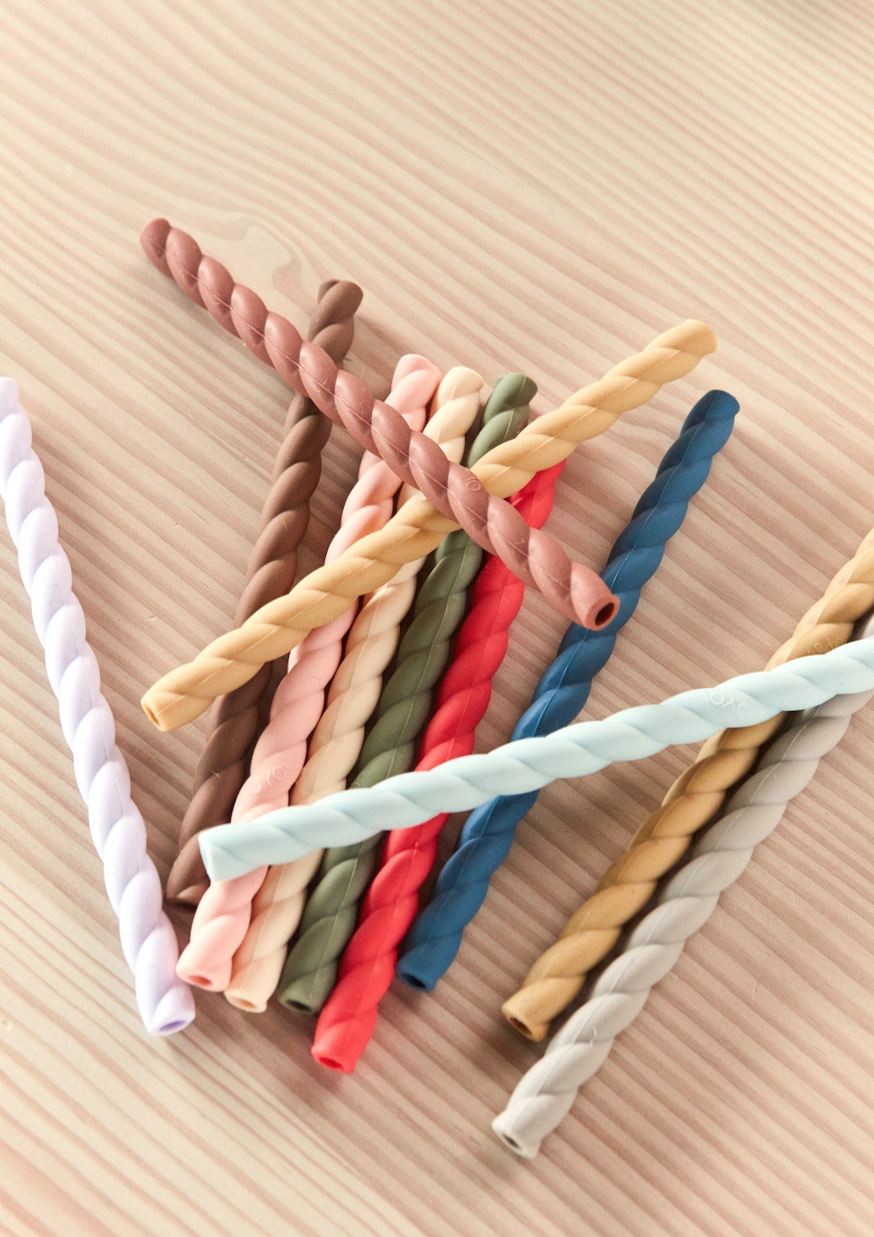Set šesti silikonových brček OYOY Mellow Caramel / Blue | Stylové doplňky pro děti a ženy | Lavly.cz