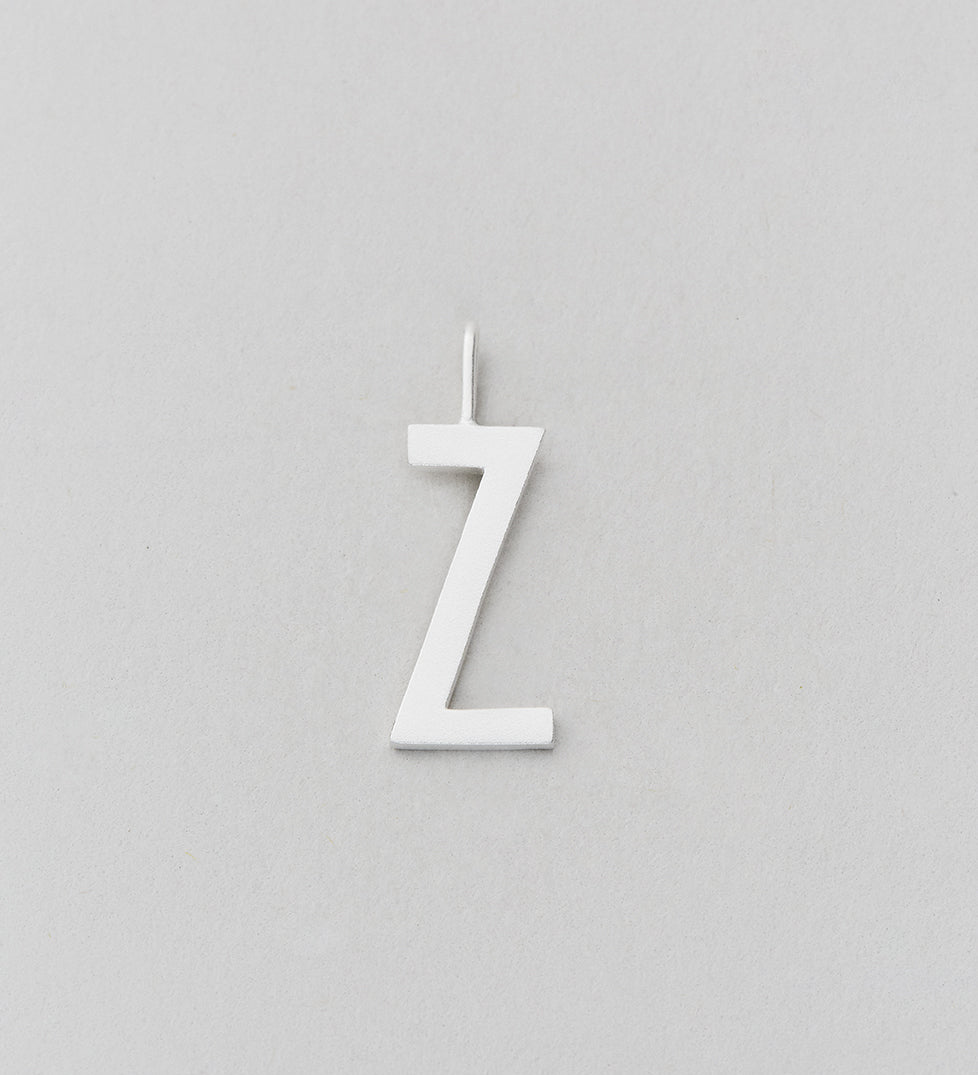Stříbrný přívěsek Písmeno A - Z - 16 mm DESIGN LETTERS | Stylové doplňky pro děti a ženy | Lavly.cz