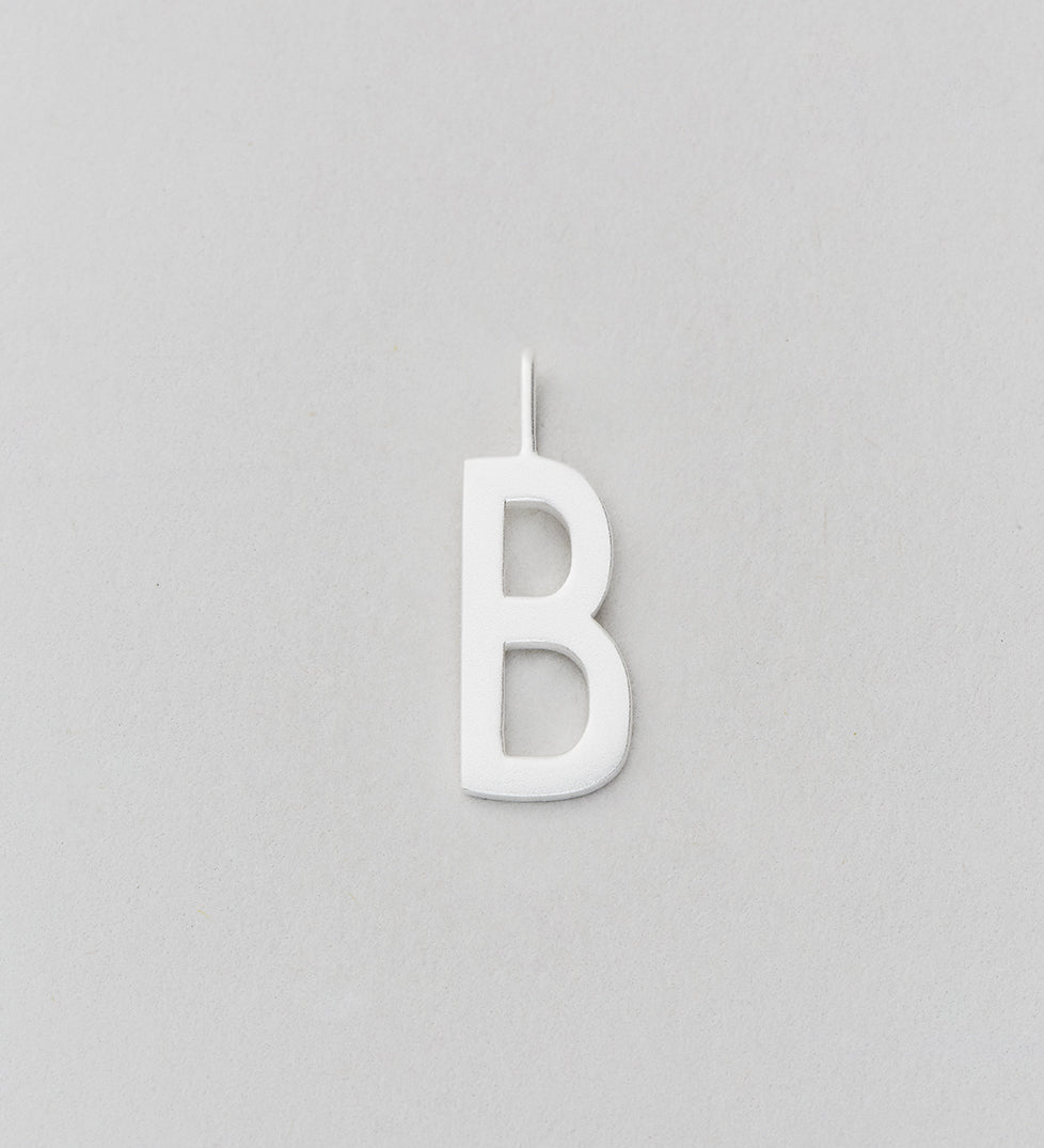 Stříbrný přívěsek Písmeno A - Z - 16 mm DESIGN LETTERS | Stylové doplňky pro děti a ženy | Lavly.cz