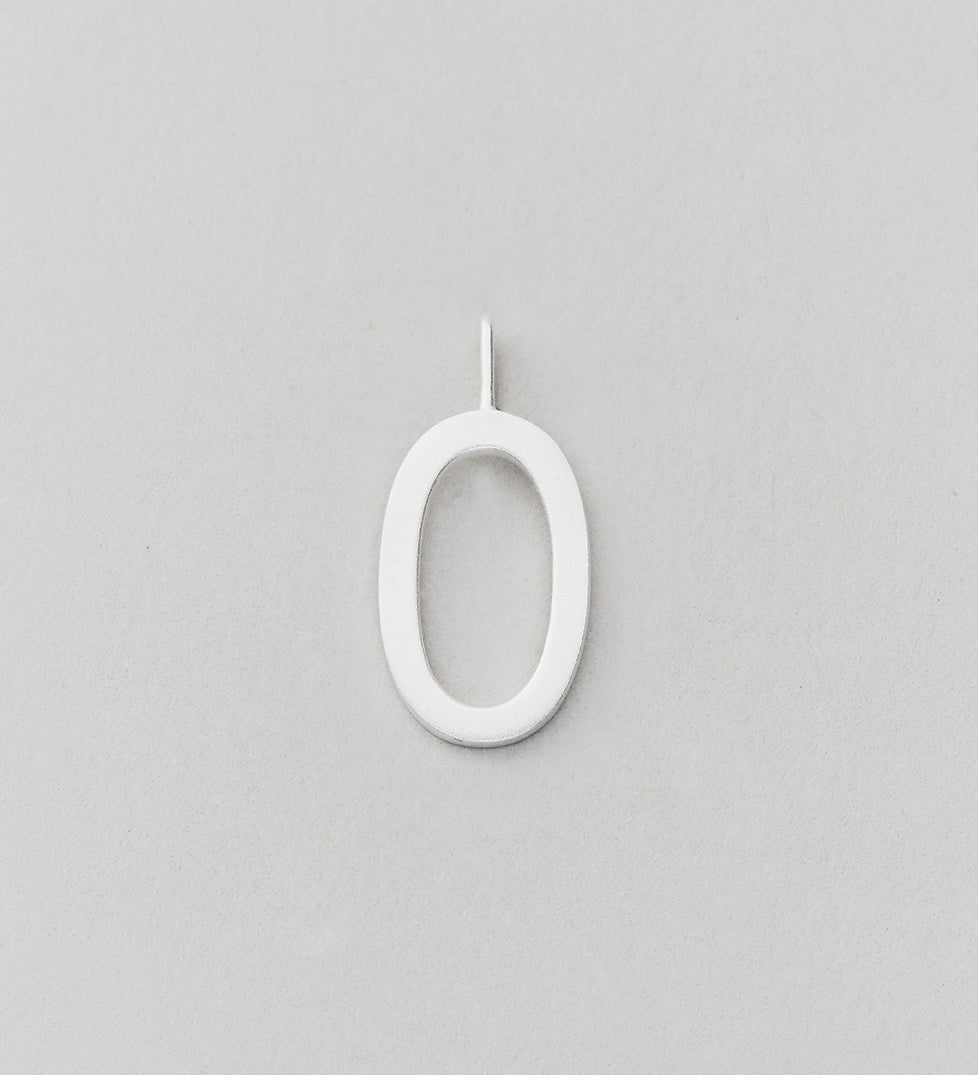 Stříbrný přívěsek Písmeno A - Z - 16 mm DESIGN LETTERS | Stylové doplňky pro děti a ženy | Lavly.cz